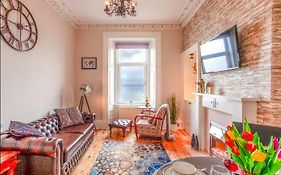 Clyde View Apartement